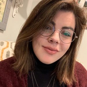 Meet your Posher, Hannah